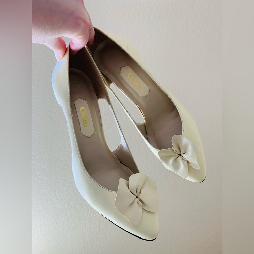 Vintage Calico Butter Yellow Flower Toe Heels - 7/7.5